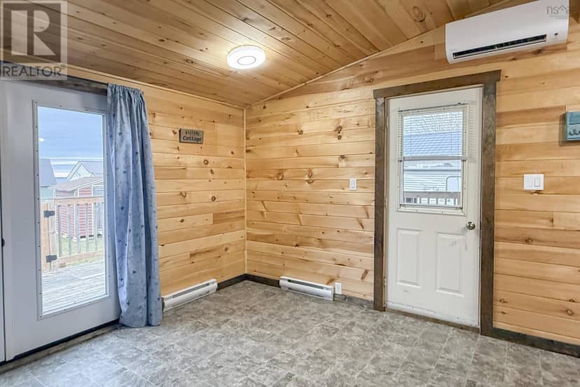 208 Jackson Point Road — photo 11 of 29