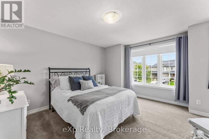 27 Robertson Drive — photo 27 of 40