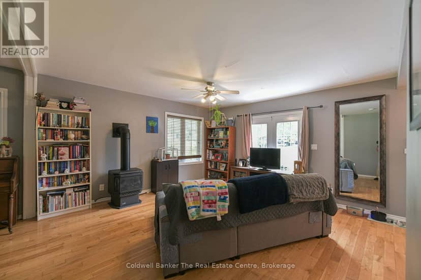 260 Violet Street — photo 15 of 26