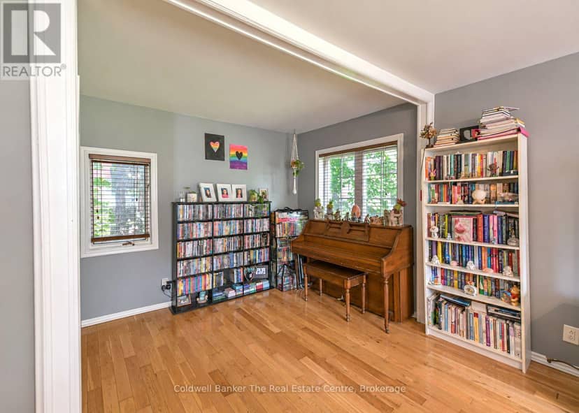260 Violet Street — photo 18 of 26