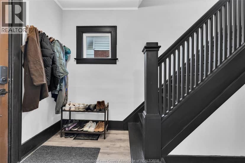 1244 Marentette — photo 14 of 33
