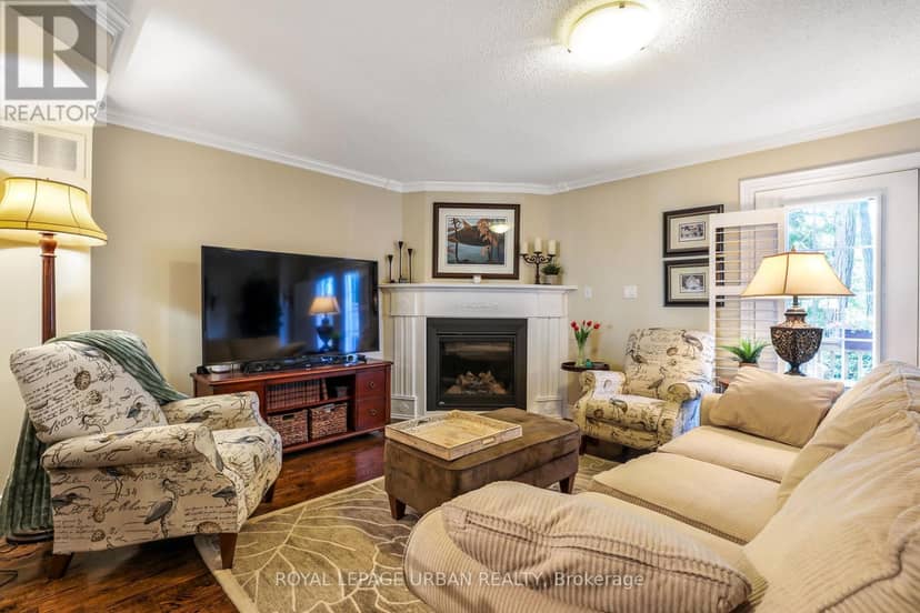 157 - 1995 Royal Road — photo 13 of 32
