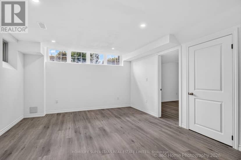 84 Bell Avenue — photo 38 of 40