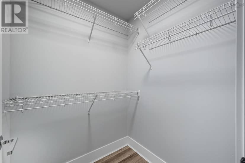 502 15 Kings Wharf Place — photo 14 of 32