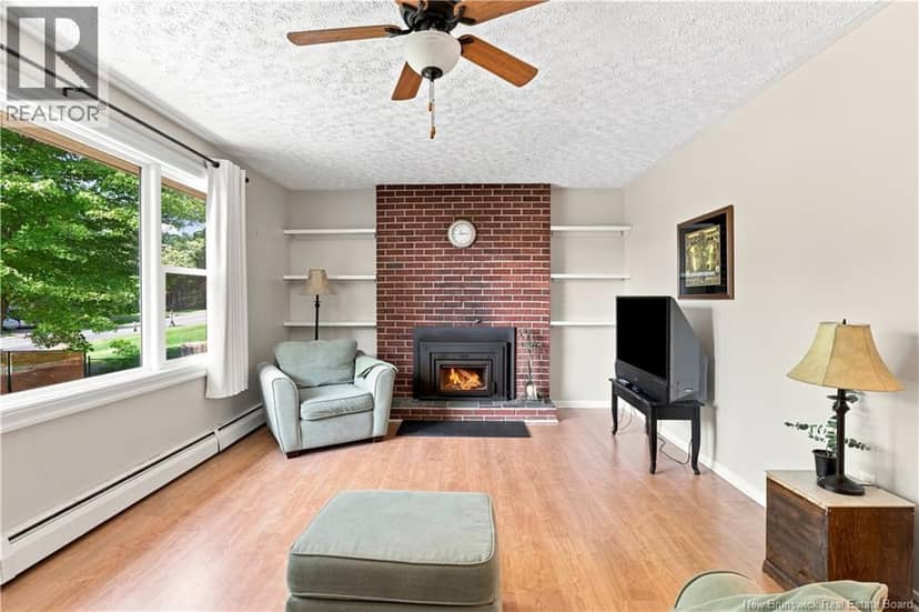 117 Confederation Avenue, New Maryland, photo 5