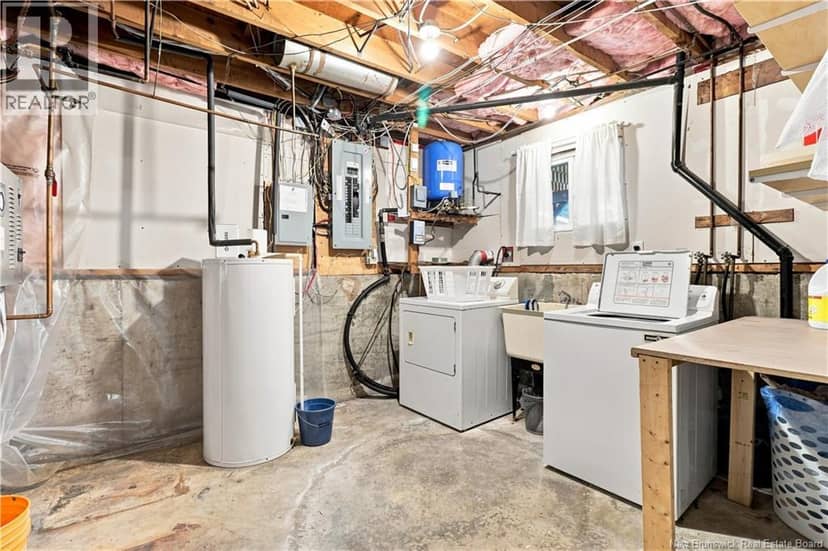 117 Confederation Avenue — photo 35 of 40