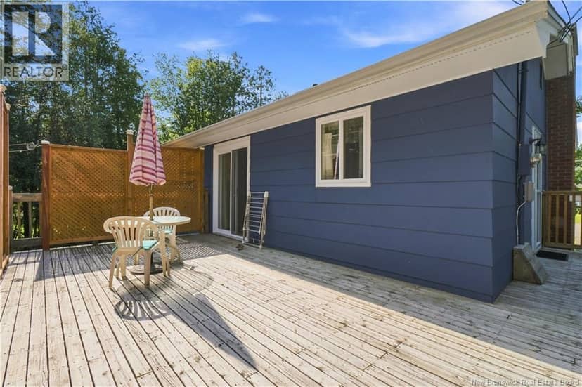 117 Confederation Avenue — photo 39 of 40