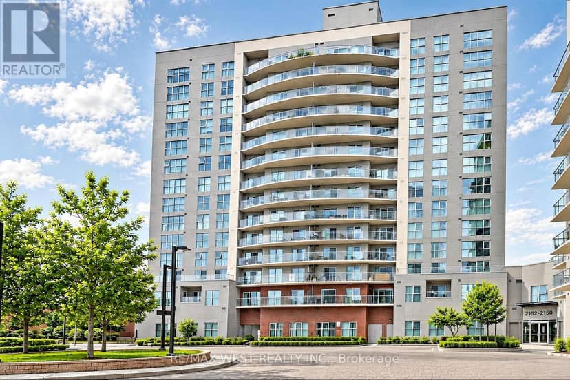 PH 04 - 2152 Lawrence Avenue, Toronto