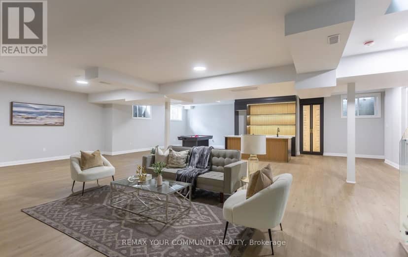 606 Stephens Crescent — photo 39 of 40