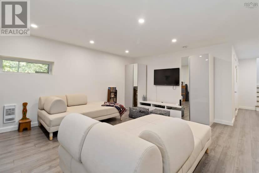 10 Silver Rock Road — photo 16 of 28