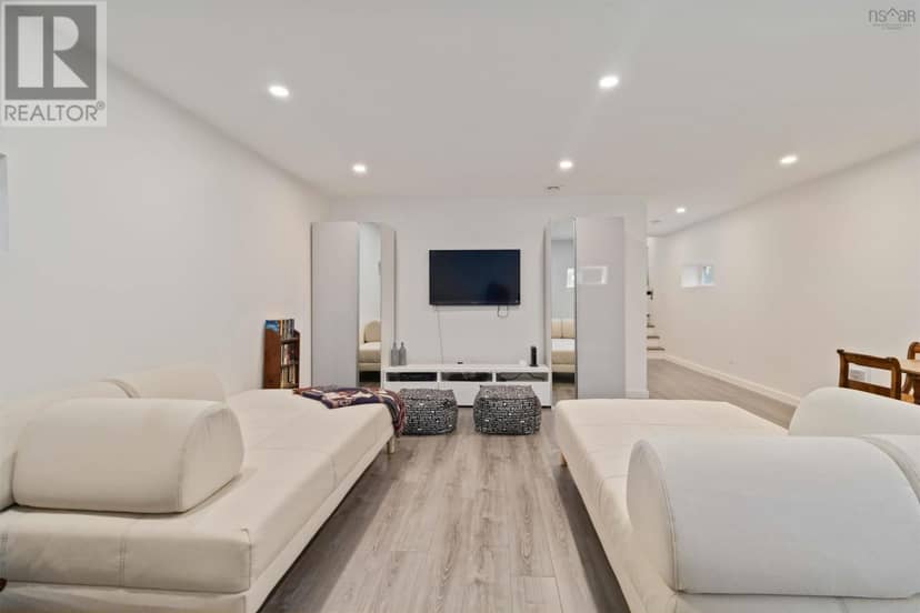 10 Silver Rock Road — photo 14 of 28