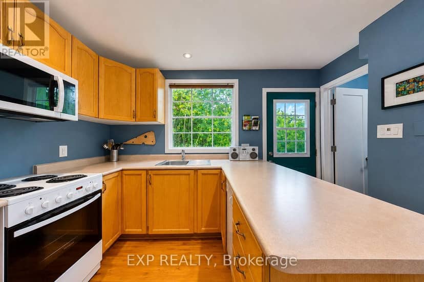 360 Cedar Avenue — photo 8 of 27