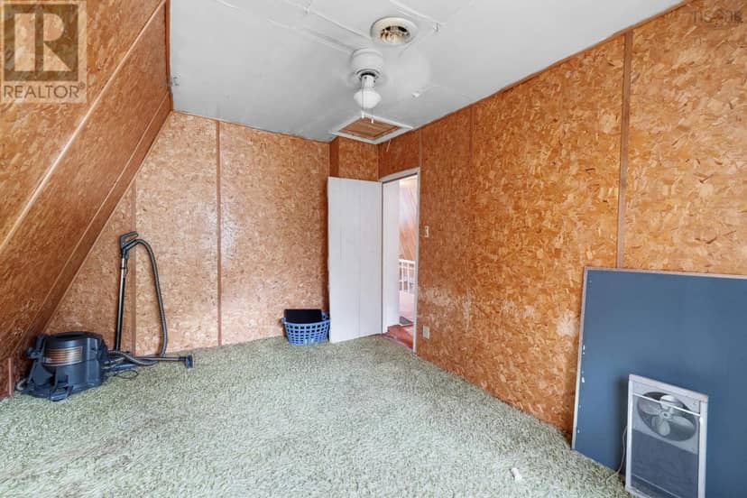 534 Weymouth Falls Road — photo 12 of 31