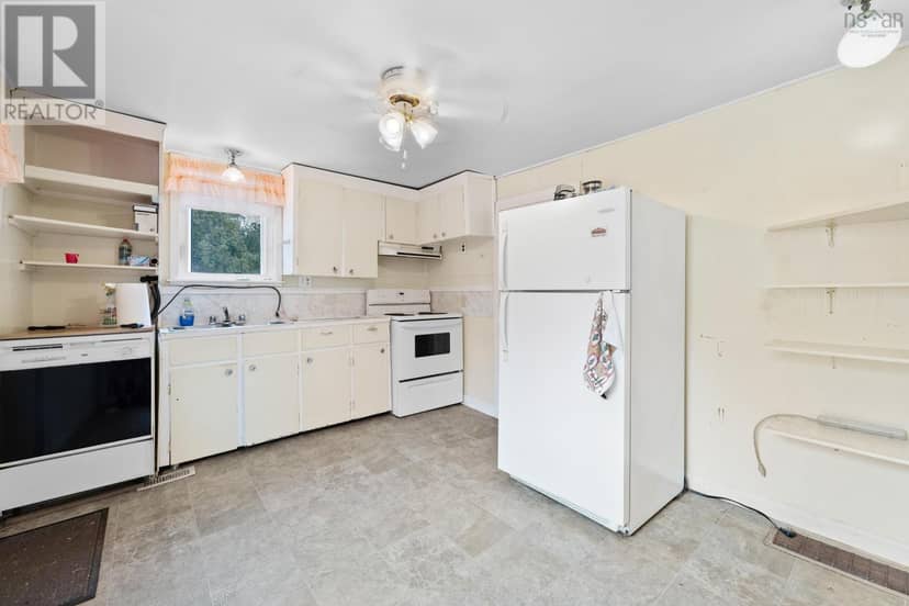 534 Weymouth Falls Road — photo 4 of 31