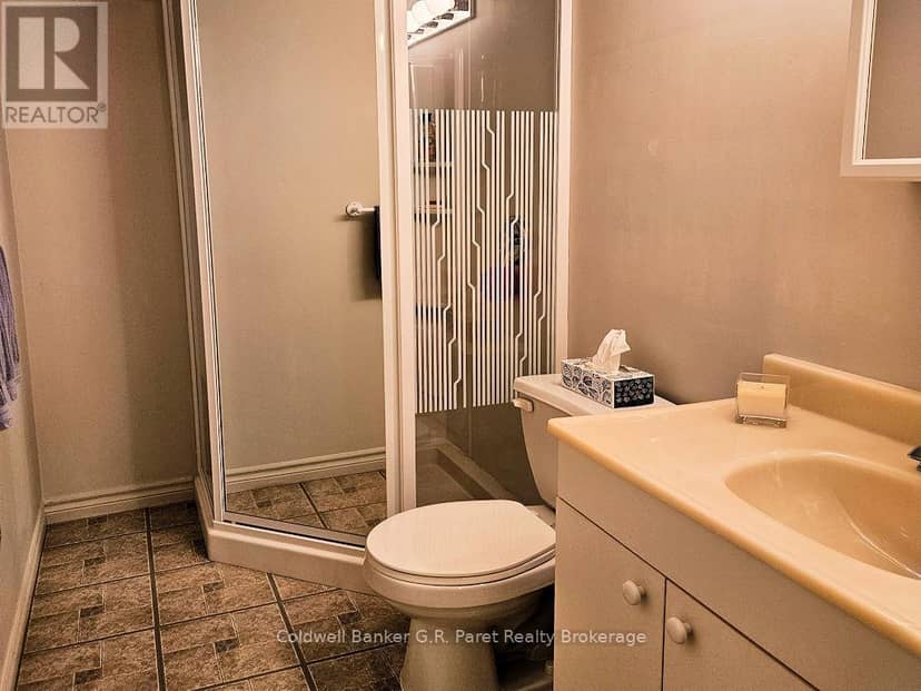 6 - 622 Wharncliffe Rd. South Road — photo 27 of 30