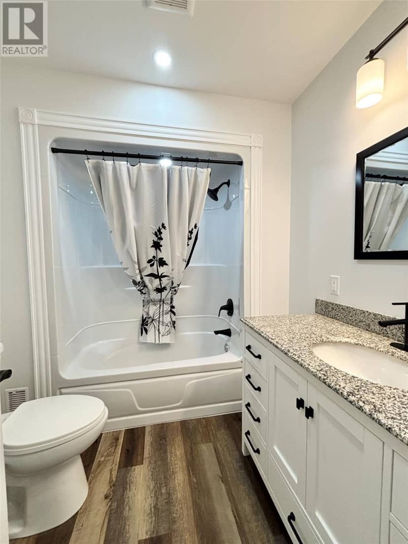 52 Midland Row — photo 13 of 27