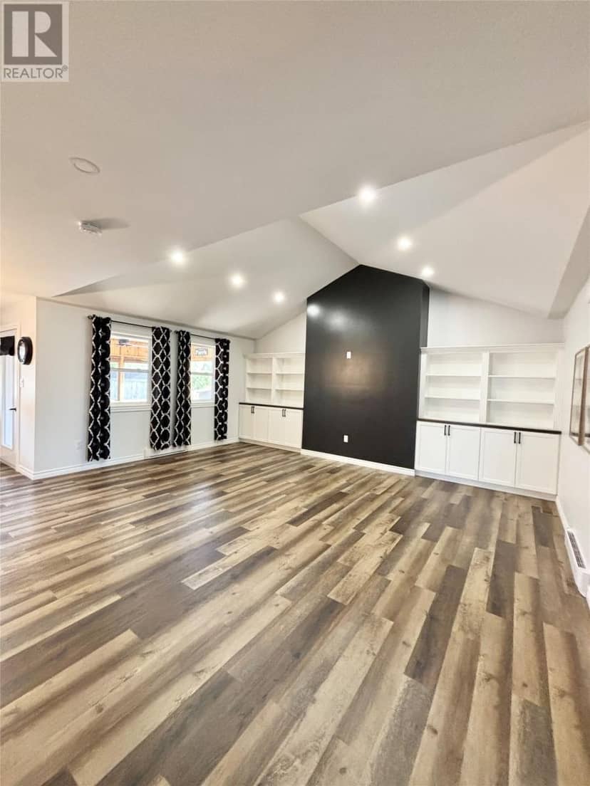 52 Midland Row, Pasadena, photo 2