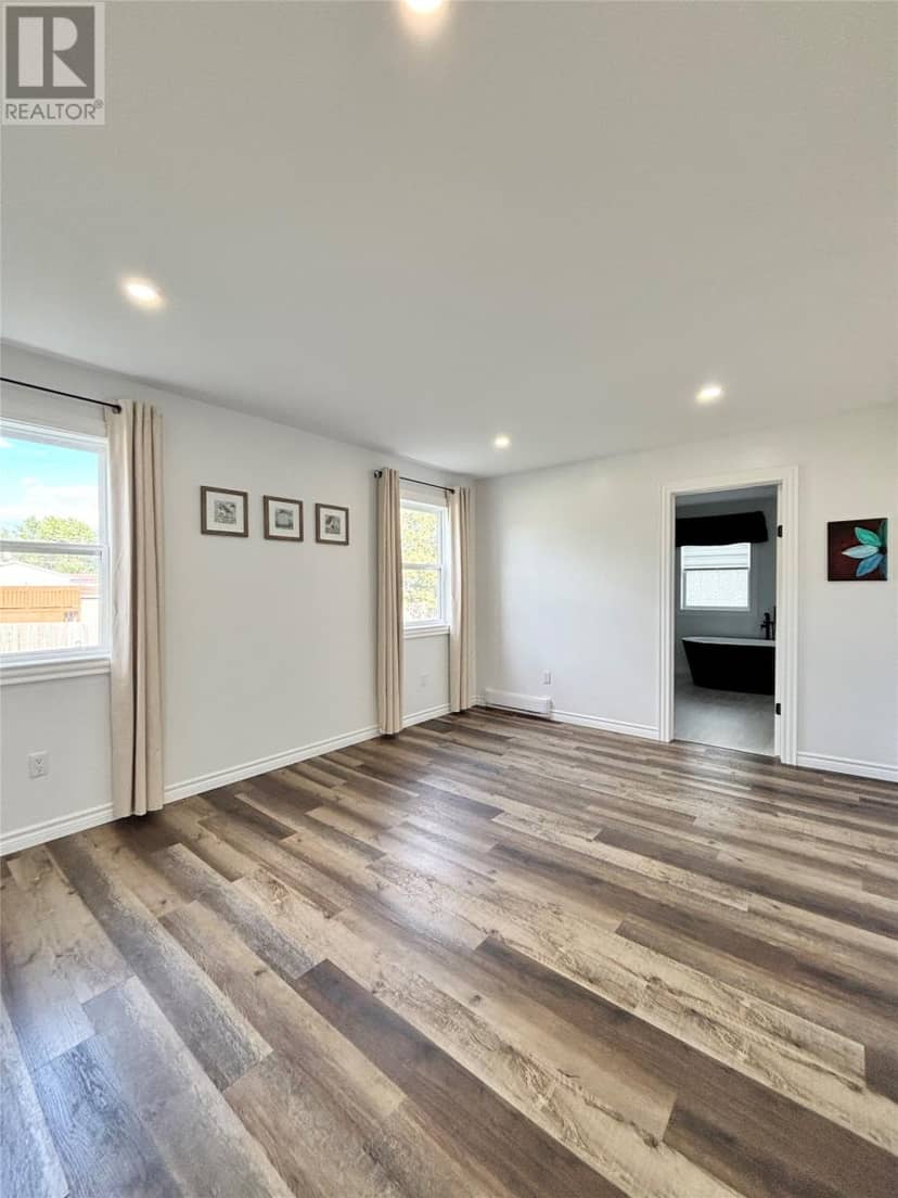 52 Midland Row — photo 9 of 27