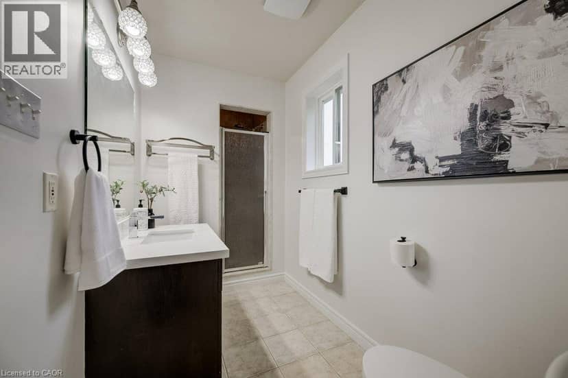 16 IRONGATE Drive — photo 22 of 40