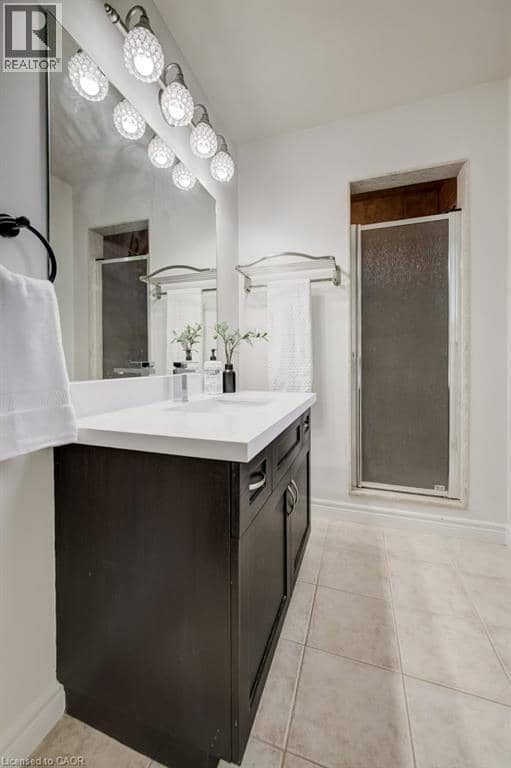 16 IRONGATE Drive — photo 23 of 40
