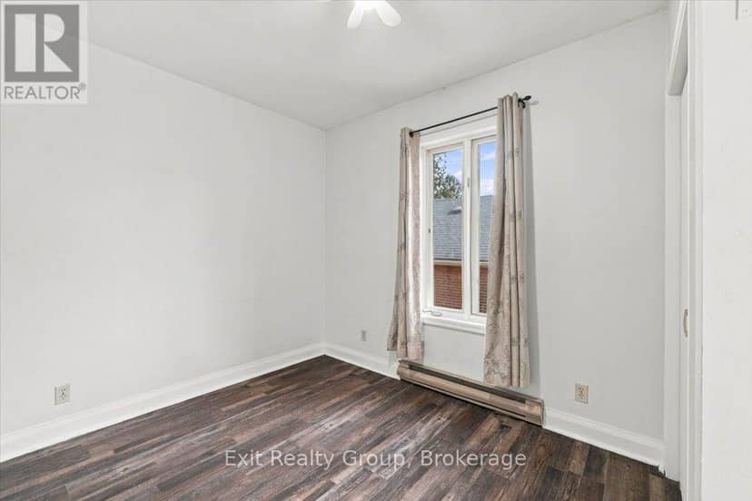 185 Foster Avenue — photo 31 of 39