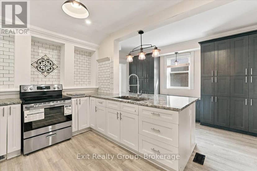 185 Foster Avenue — photo 6 of 39