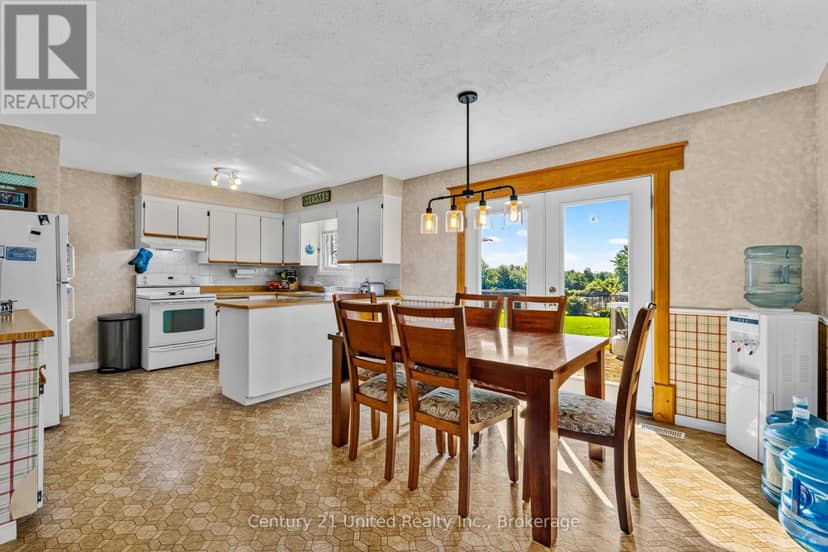 768 Cottingham Road — photo 13 of 40