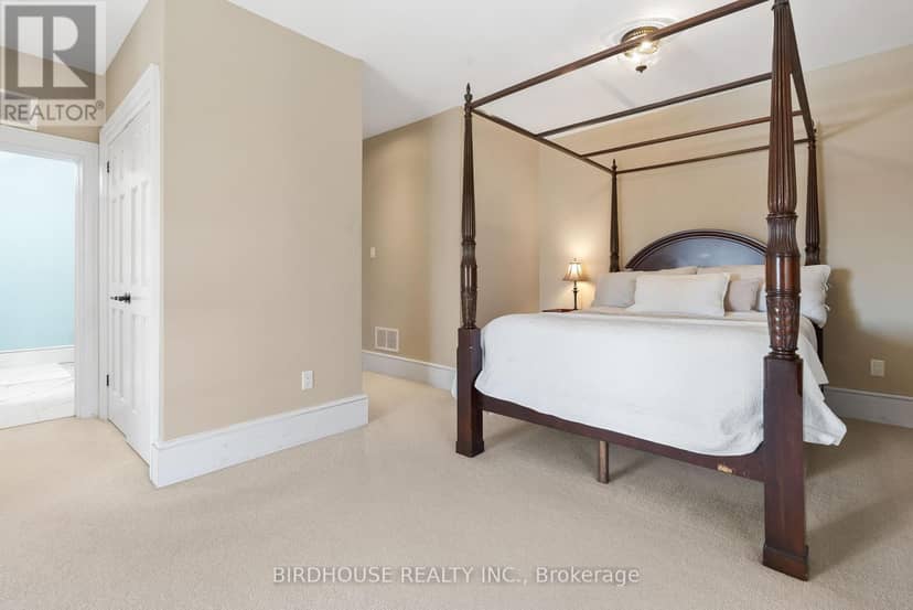 69 Bond Street W — photo 20 of 40