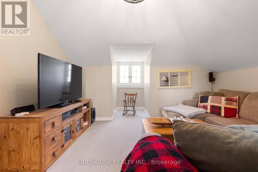 69 Bond Street W — photo 33 of 40