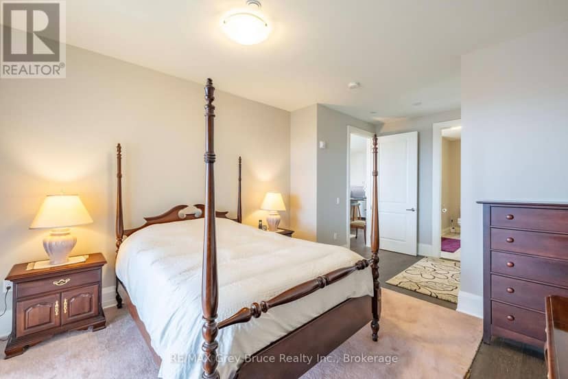 505 - 80 9th Street East Street E — photo 14 of 40