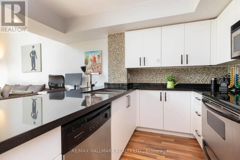 314 - 21 Earl Street — photo 10 of 27