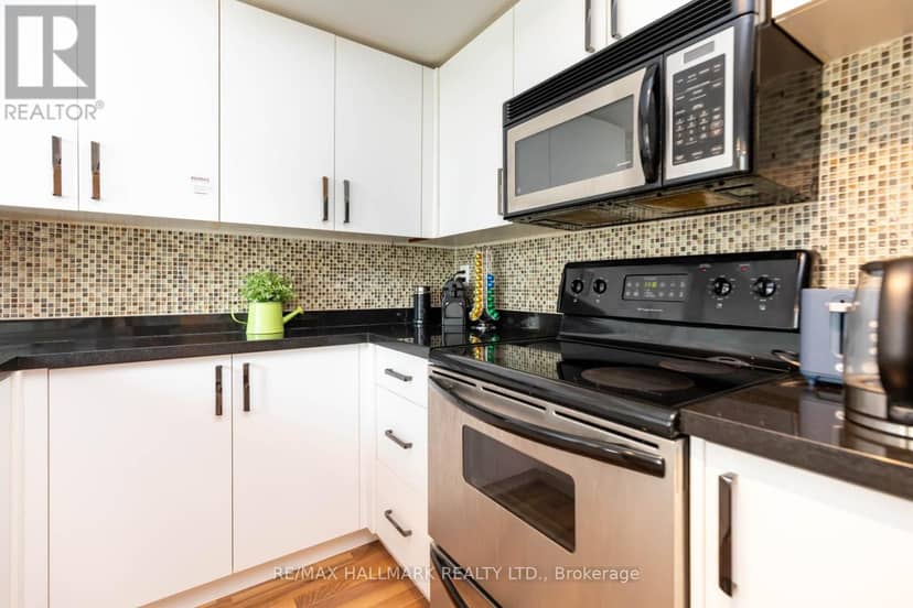 314 - 21 Earl Street — photo 7 of 27
