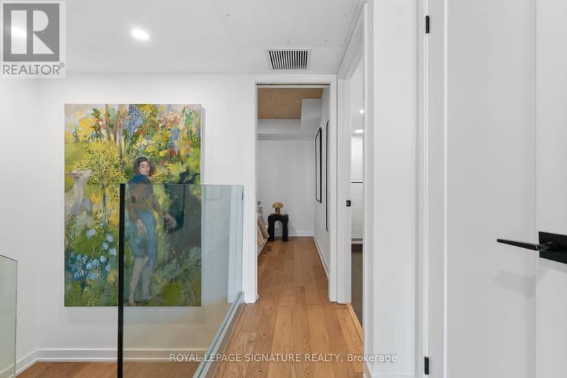 PH604 - 899 College Street — photo 15 of 40