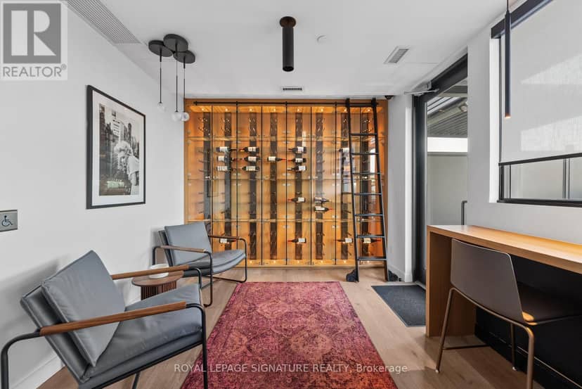 PH604 - 899 College Street — photo 28 of 40