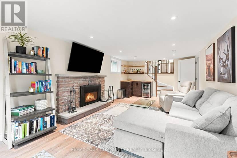 20 Ringwood Crescent — photo 33 of 40