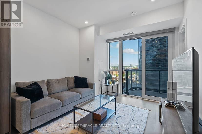 1322 - 108 Peter Street — photo 14 of 40
