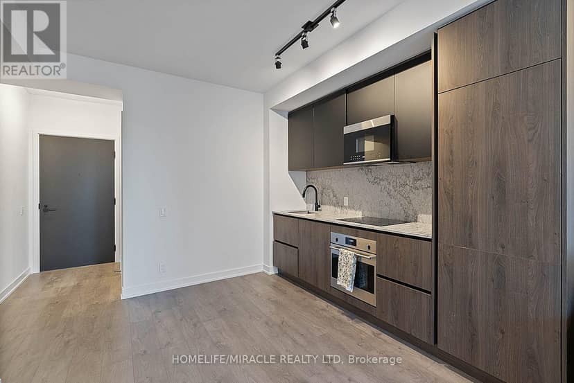 1322 - 108 Peter Street — photo 16 of 40