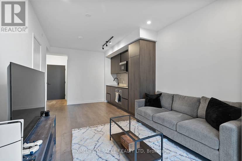 1322 - 108 Peter Street — photo 21 of 40