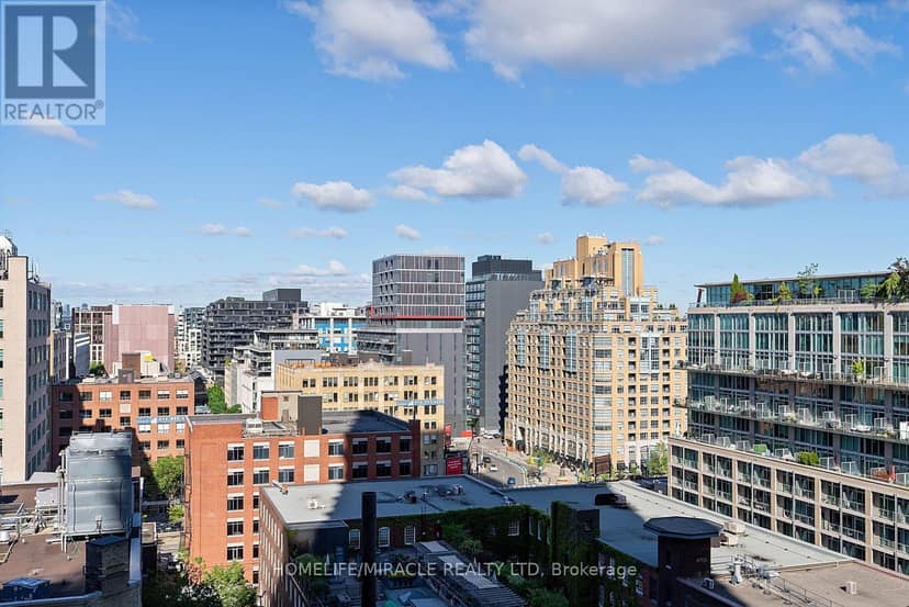 1322 - 108 Peter Street — photo 32 of 40