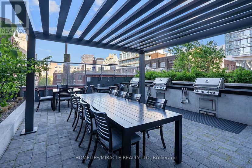 1322 - 108 Peter Street — photo 36 of 40