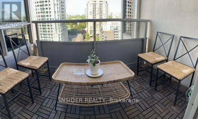 1612 - 2 Rean Drive — photo 2 of 40