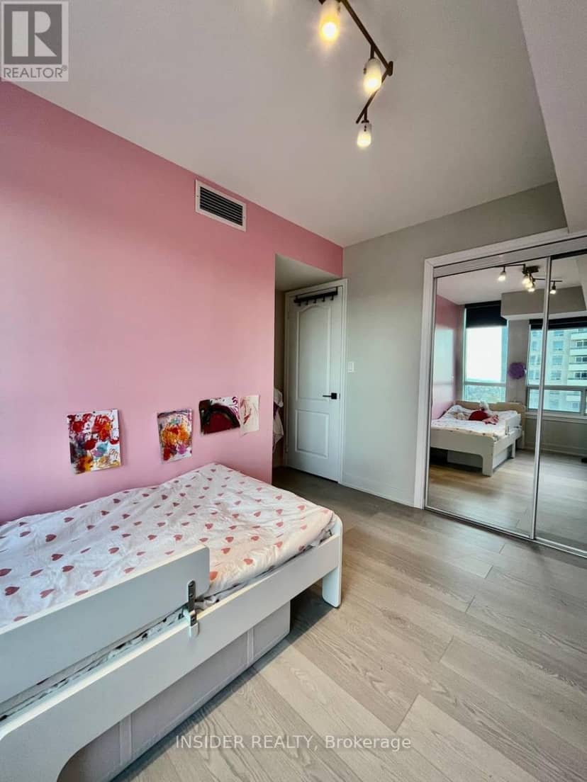 1612 - 2 Rean Drive — photo 35 of 40