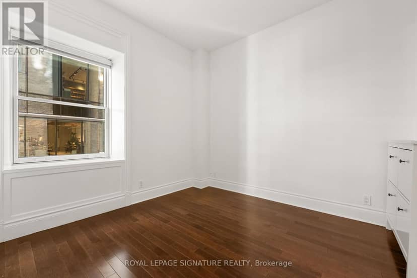 542 - 22 Leader Lane — photo 10 of 23