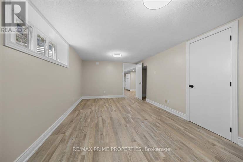 104 Queensline Drive — photo 38 of 40