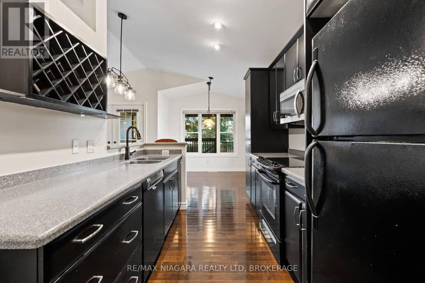 5671 Highland Avenue — photo 17 of 40