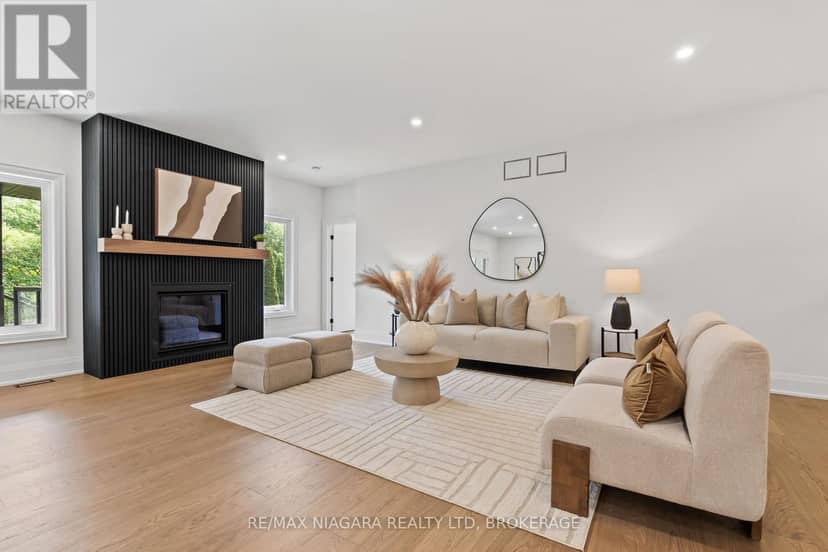 21 Accursi Crescent — photo 11 of 36