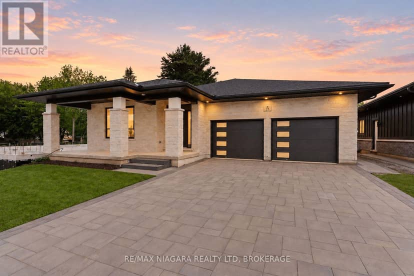 21 Accursi Crescent — photo 2 of 36