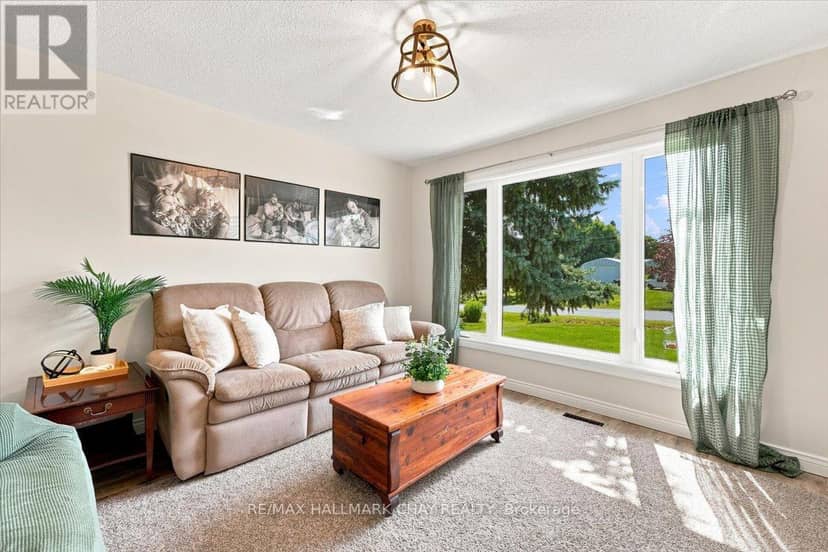 10 Jamieson Drive — photo 9 of 40