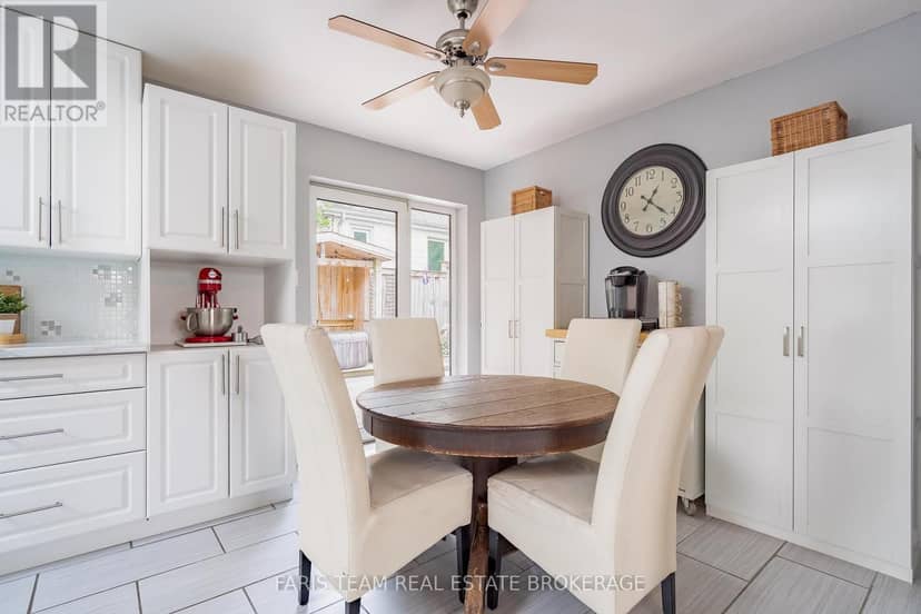82 Bayview Drive — photo 10 of 40