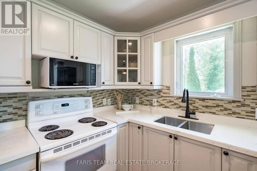 4654 Iron Bridge Lane — photo 9 of 33
